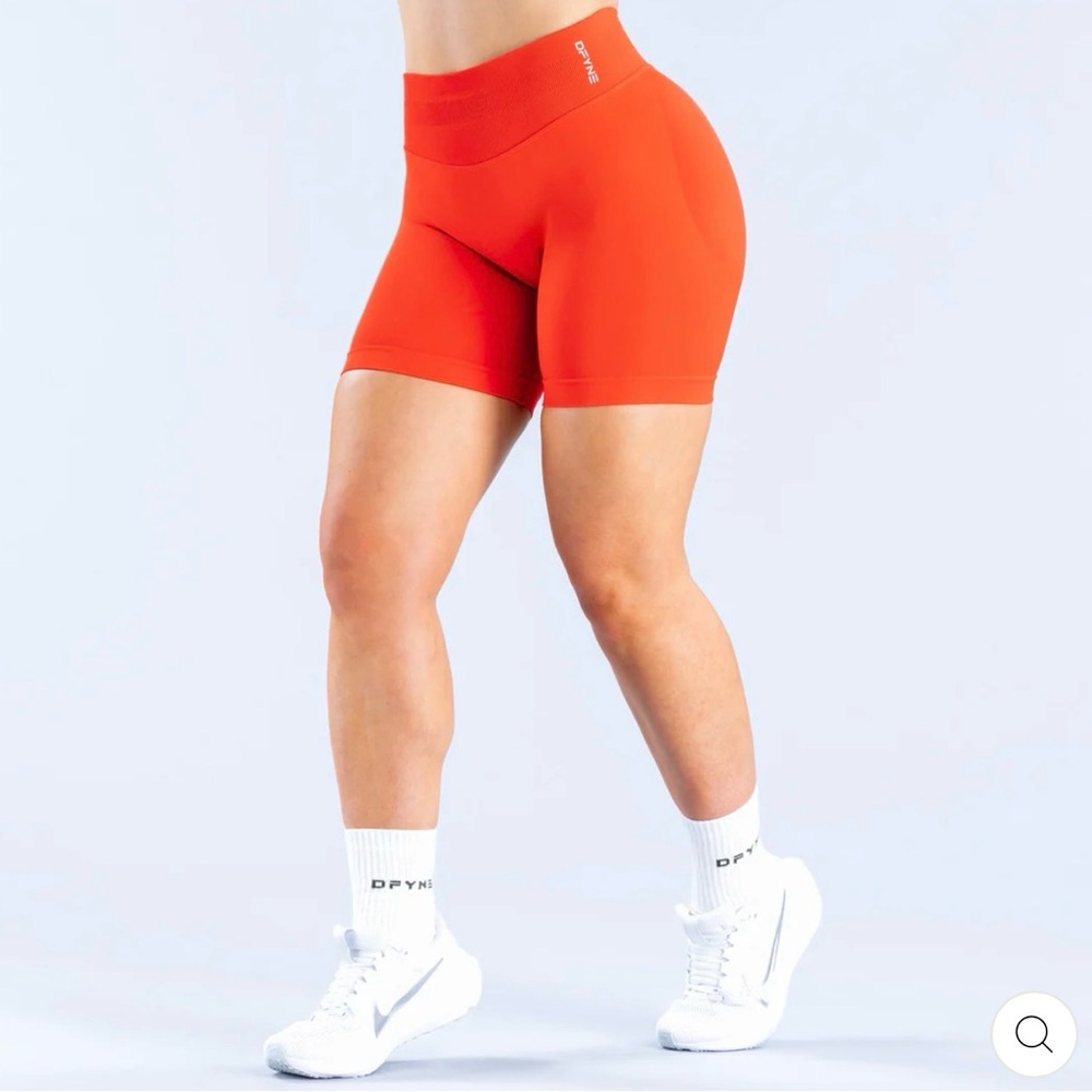 Dfyne Impact Shorts Chili